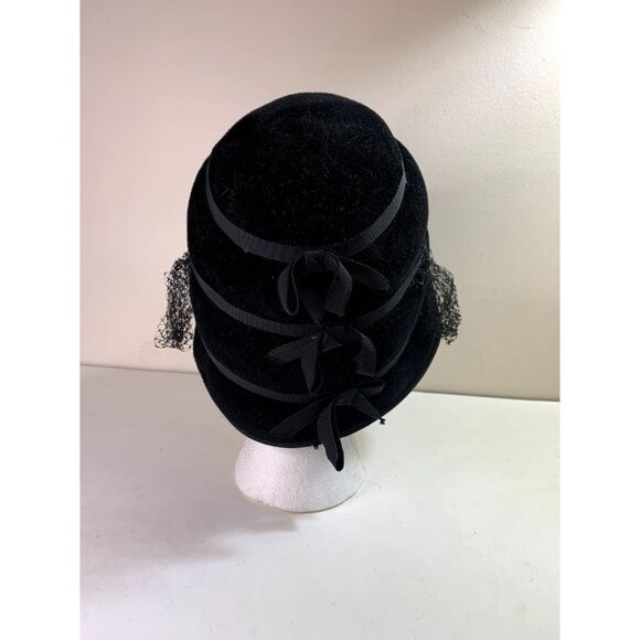 Vintage Women's Velvet Beehive Hat with Black Net and Tiered Bows - Picture 5 of 8